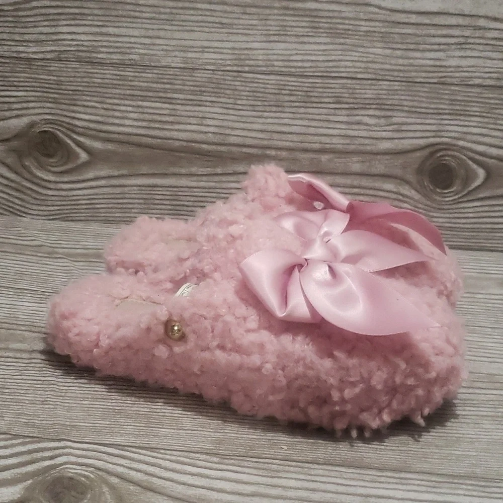Ugg faux fur pink bow cozy youth slippers size 1